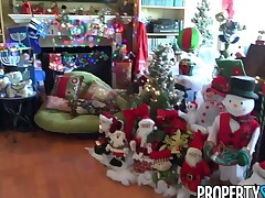 PropertySex Home Buyer Enjoys Holiday Gift Of Nailing Katy Jayne